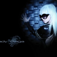 Lady Gaga, eccentric, songster
