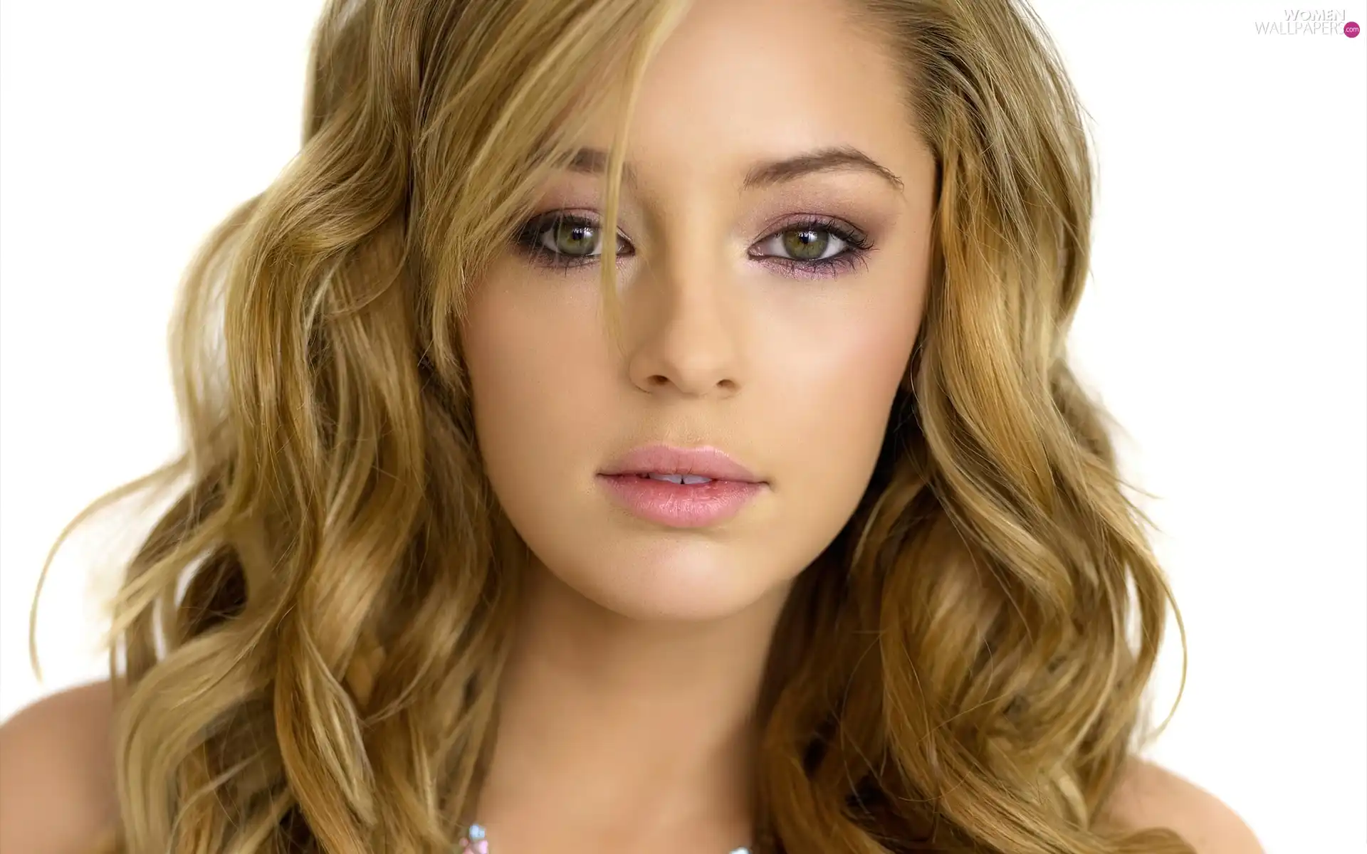 The look, Keeley Hazell, Blonde