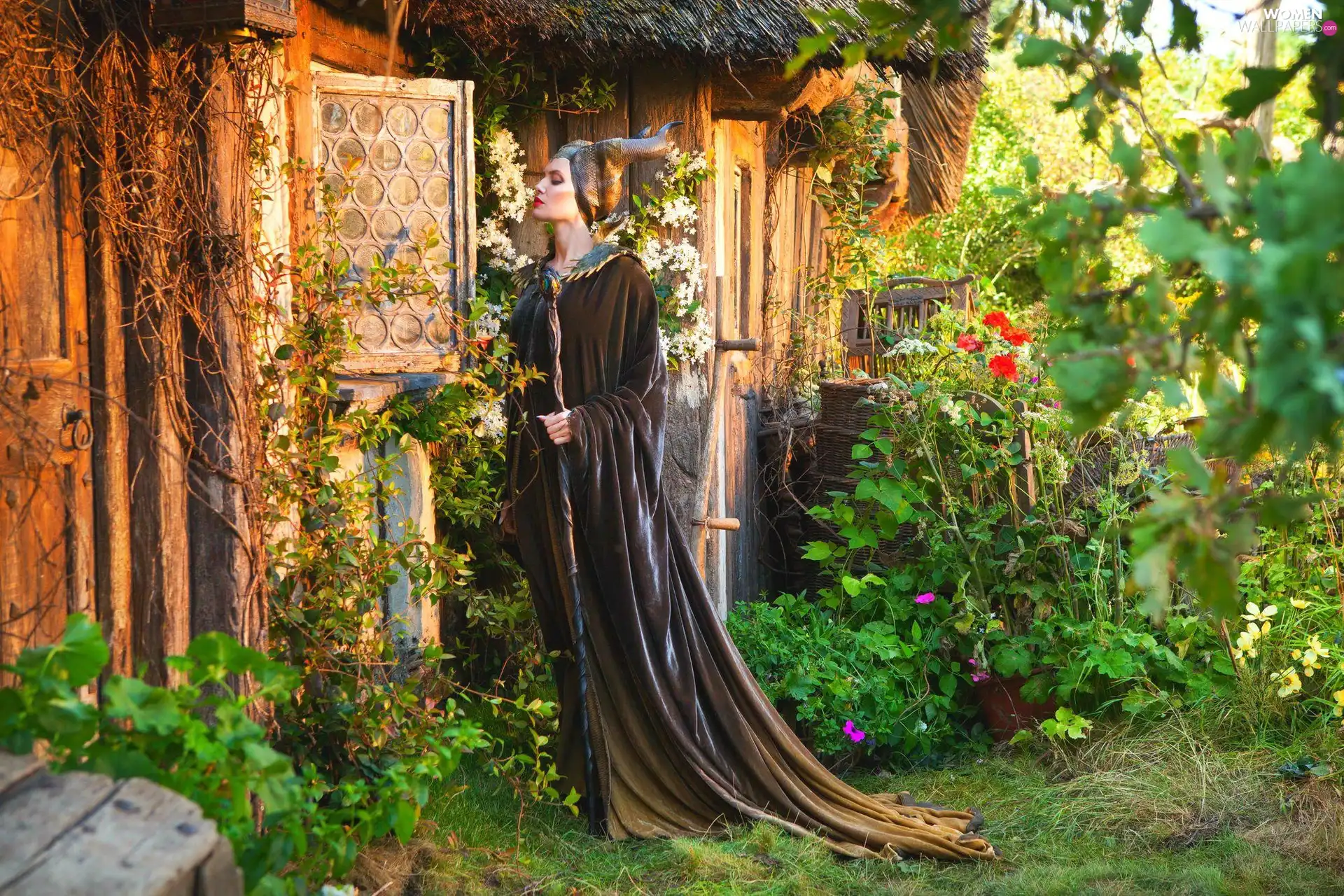 witch, Angelina Jolie