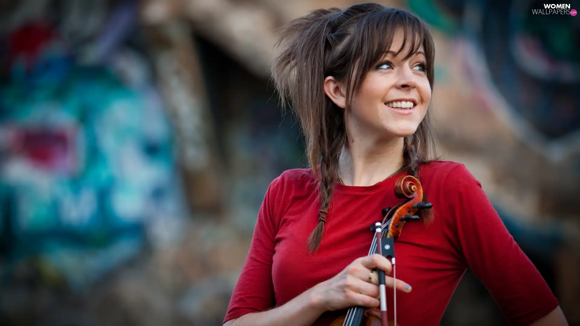 smiling, lindsey stirling, violin, Violinist