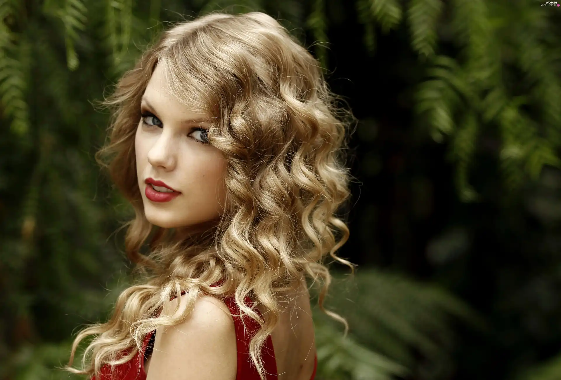 Beauty, Taylor Swift