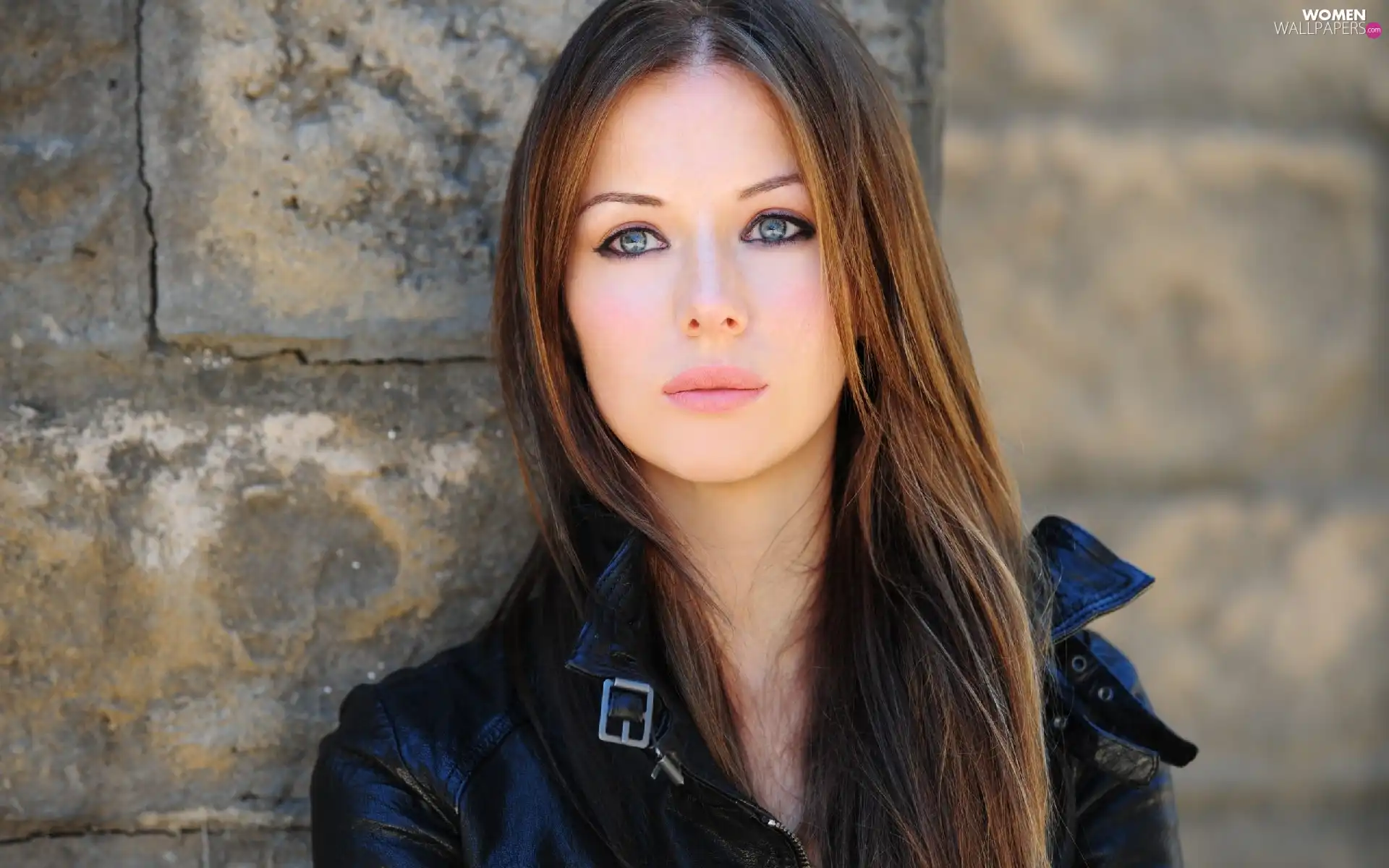 lovely, Tiny Jacket, make-up, Ashley Mulheron
