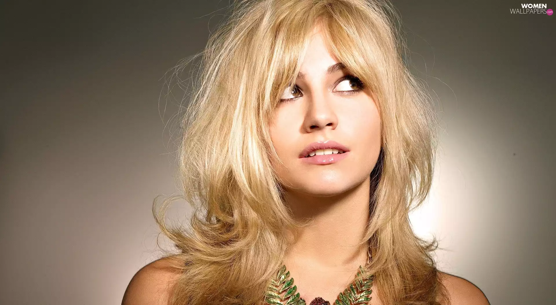 Necklace, Pixie Lott, Women, Blonde, Beauty