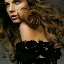 Angela Lindvall