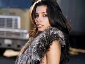 Eva Longoria, Fur