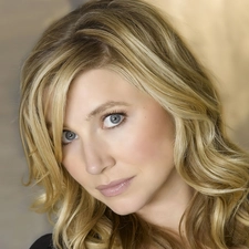 Sarah Chalke, Grey, Eyes, The look