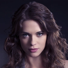 Lyndsy Fonseca, face