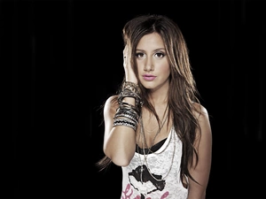 jewellery, Ashley Tisdale, make-up