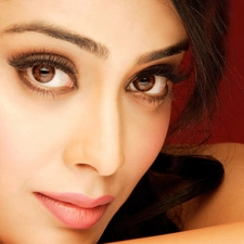 make-up, Shriya Saran, The look